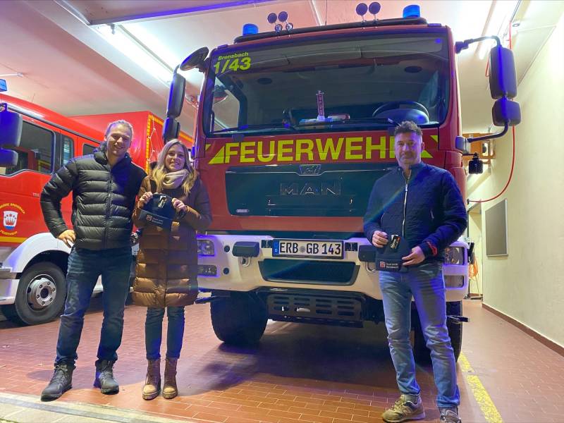 Brensbacher Firmen Spenden Wintermützen